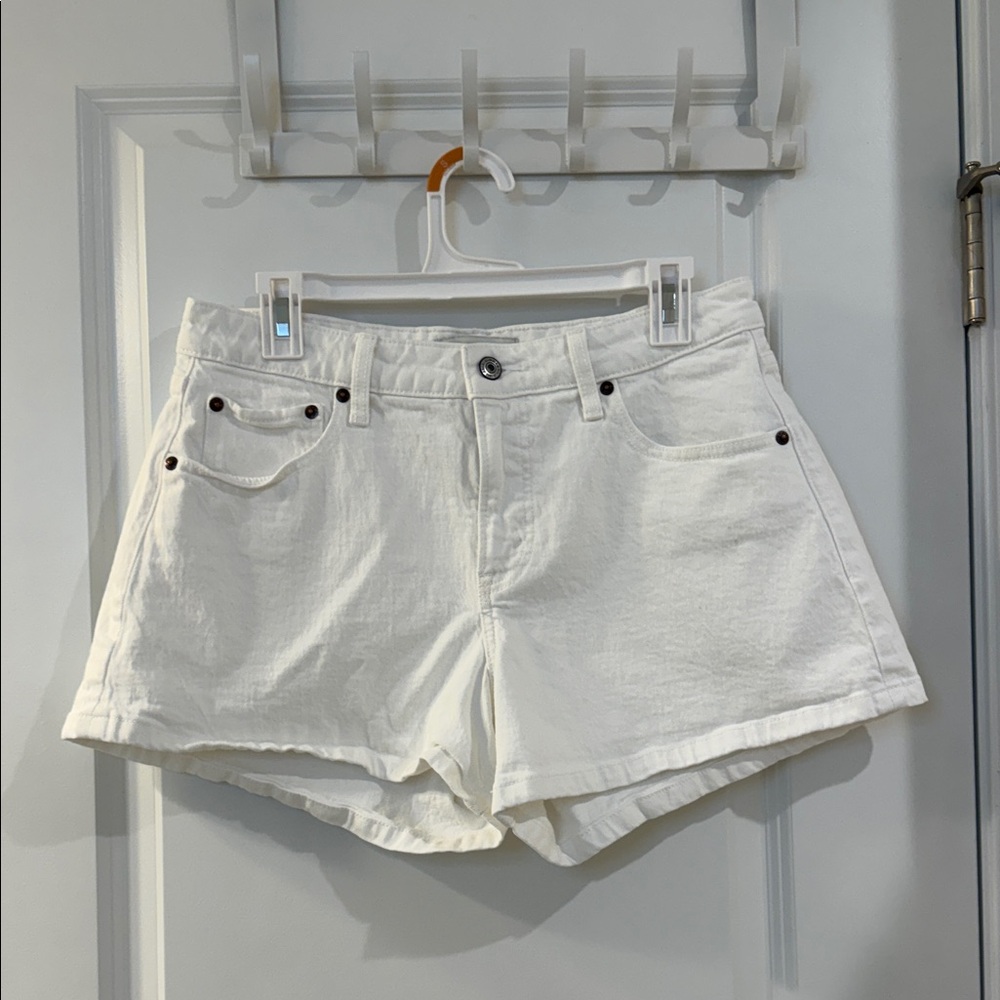 Abercrombie & Fitch Curve Love A-Line Mid Rise Short Size 28
